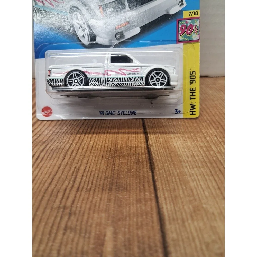 Hot Wheels 2024 Mainline M Case HW The 90s '91 GMC Syclone White #226